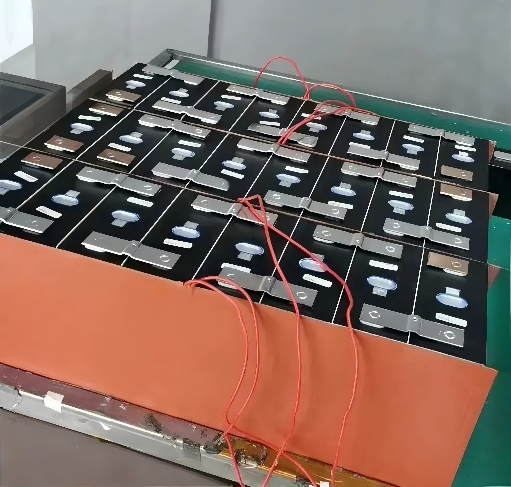 Silicone Heaters for Battery Packs